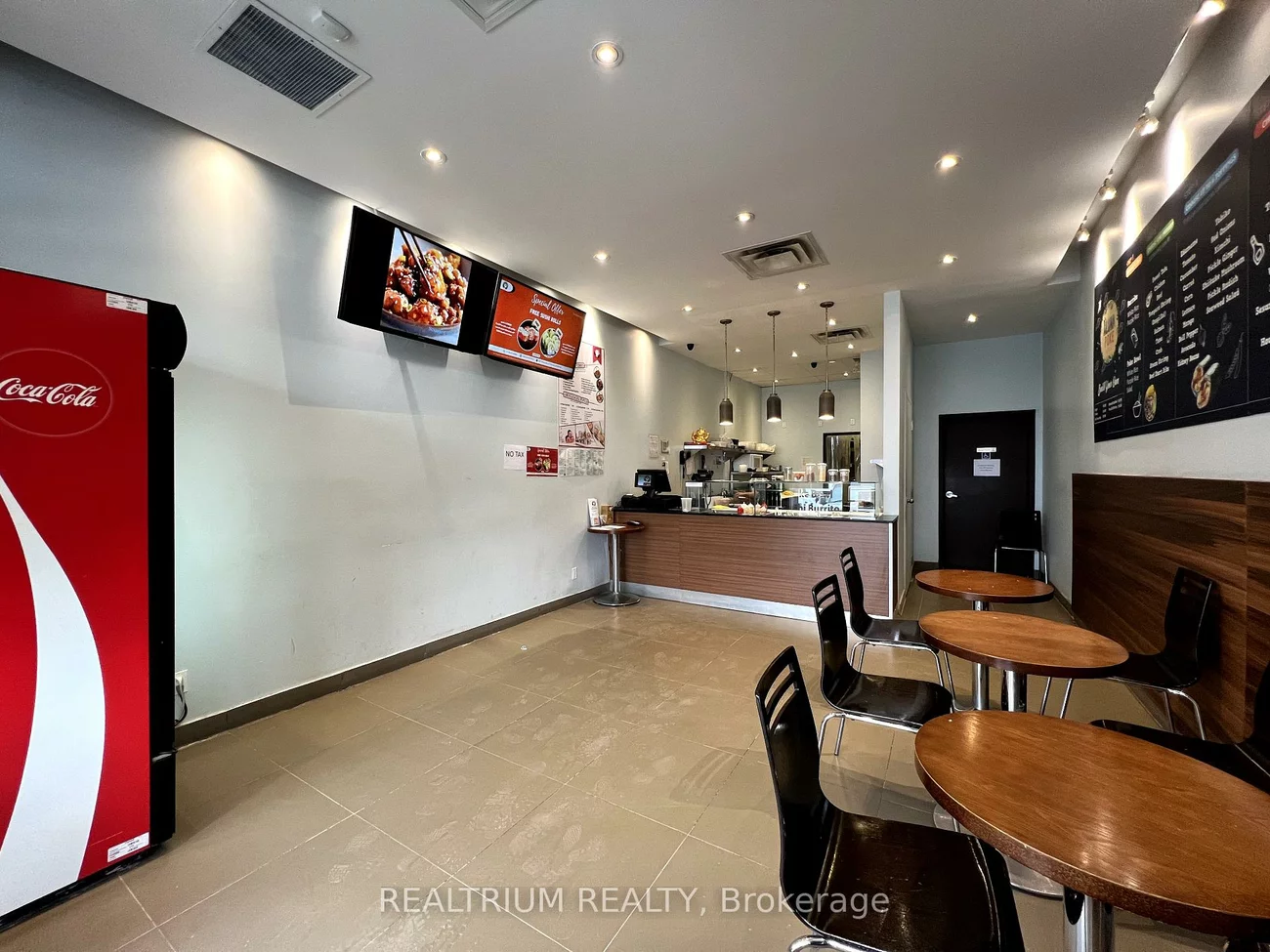 1077, Wilson, Downsview-Roding-CFB, Toronto