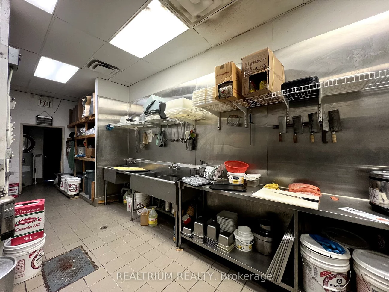 1077, Wilson, Downsview-Roding-CFB, Toronto