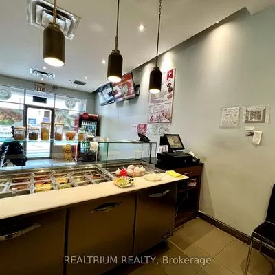 1077, Wilson, Downsview-Roding-CFB, Toronto
