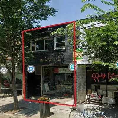 1696, Queen, Roncesvalles, Toronto