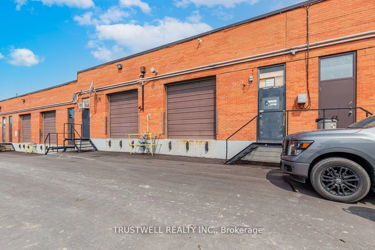 750, Oakdale, Glenfield-Jane Heights, Toronto