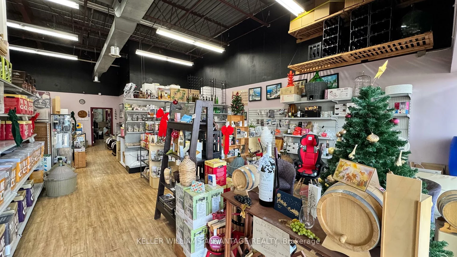3220, Dufferin St, Yorkdale-Glen Park, Toronto