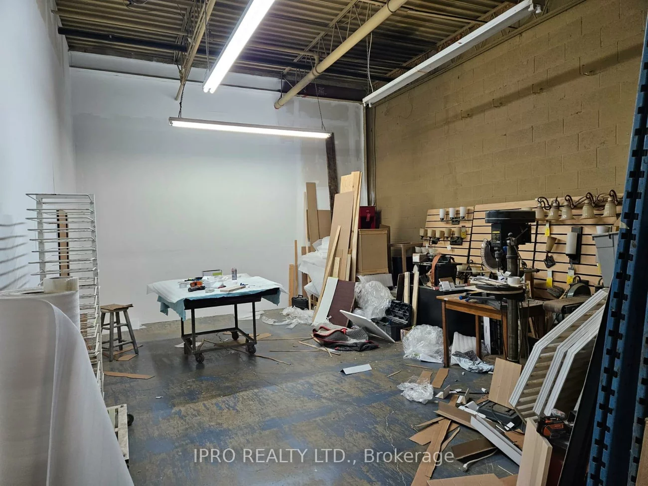 24, Ronson, West Humber-Clairville, Toronto