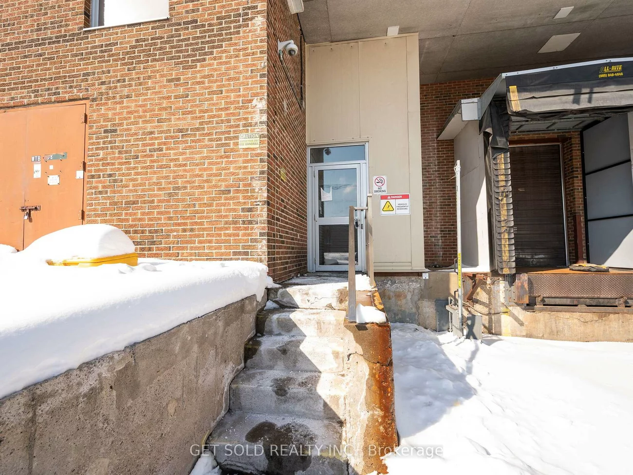 650, Fenmar, Humber Summit, Toronto