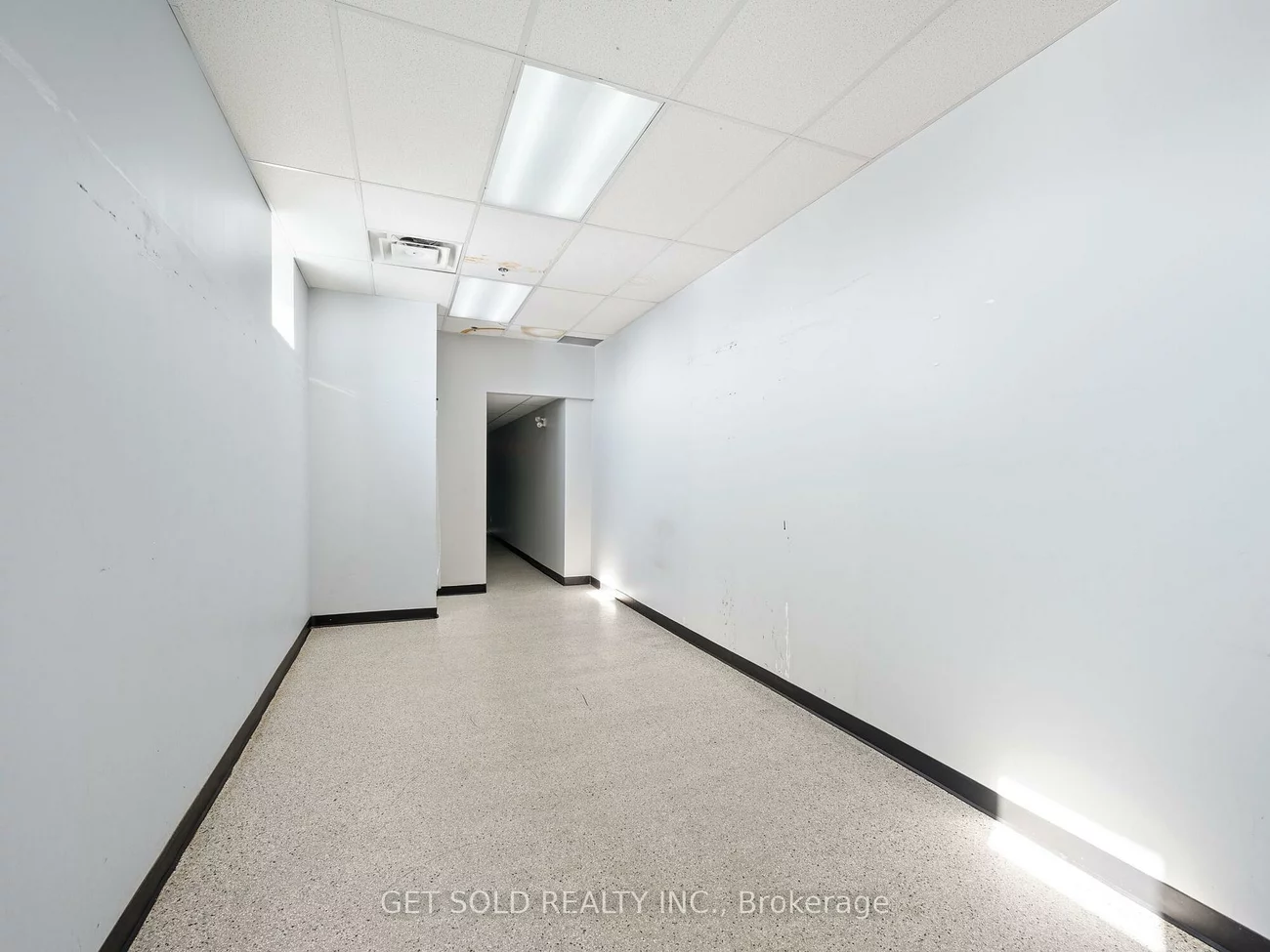 650, Fenmar, Humber Summit, Toronto