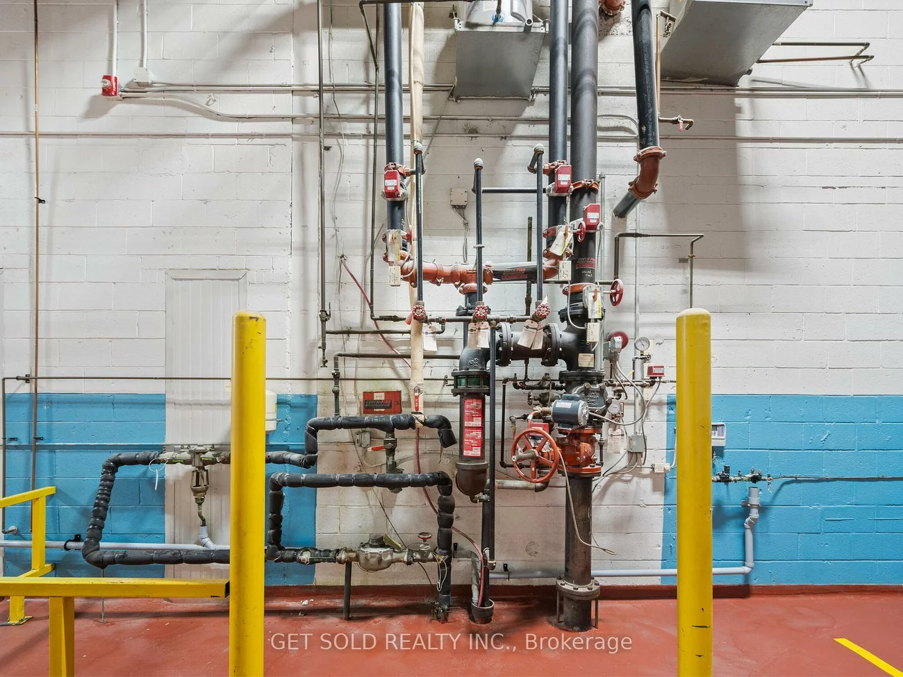 650, Fenmar, Humber Summit, Toronto
