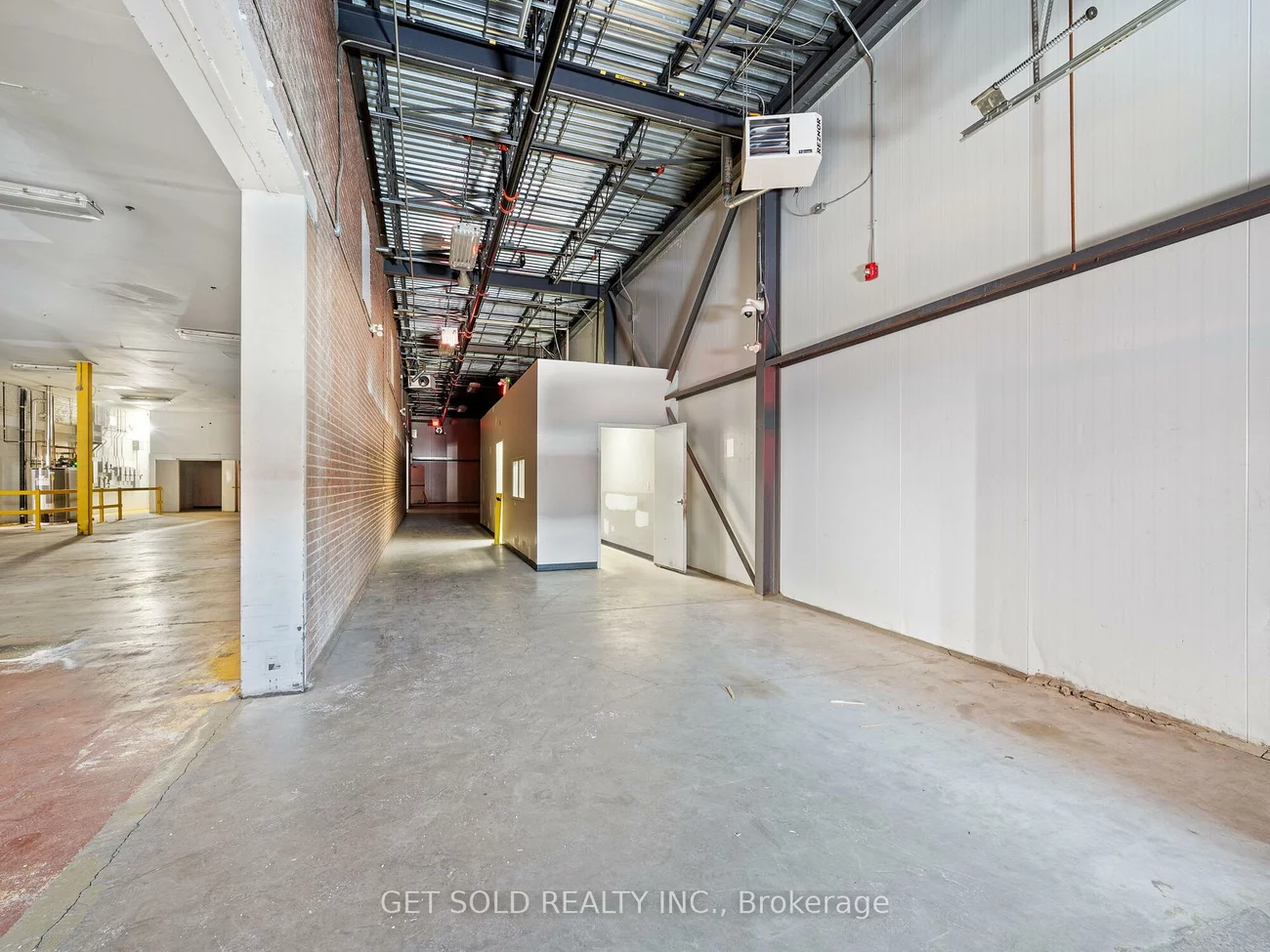 650, Fenmar, Humber Summit, Toronto