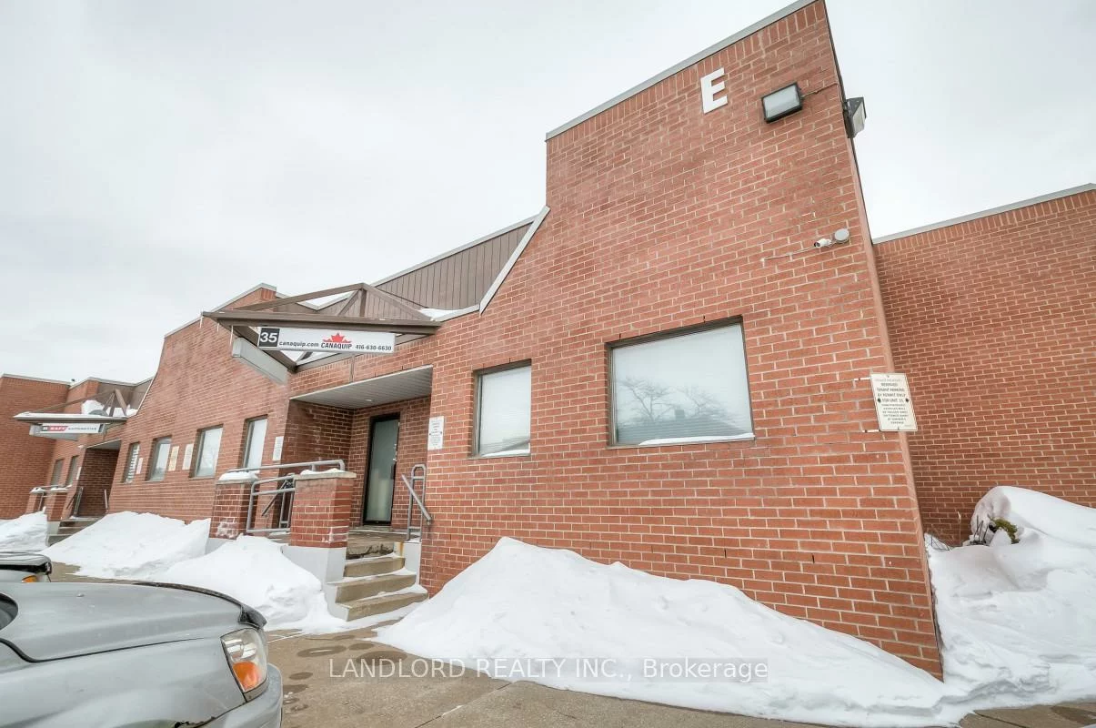 175, Toryork, Humber Summit, Toronto