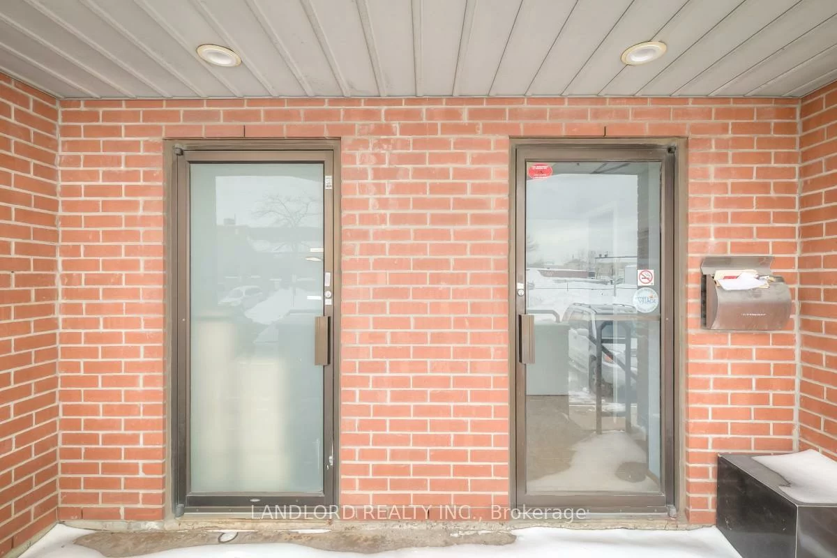 175, Toryork, Humber Summit, Toronto