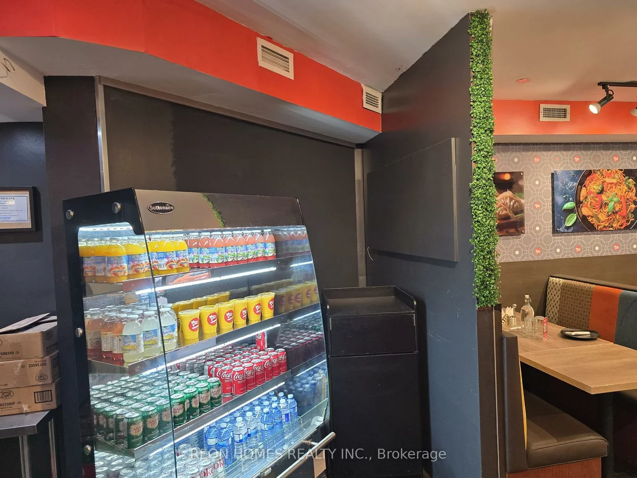 810, Bloor, Dovercourt-Wallace Emerson-Junction, Toronto