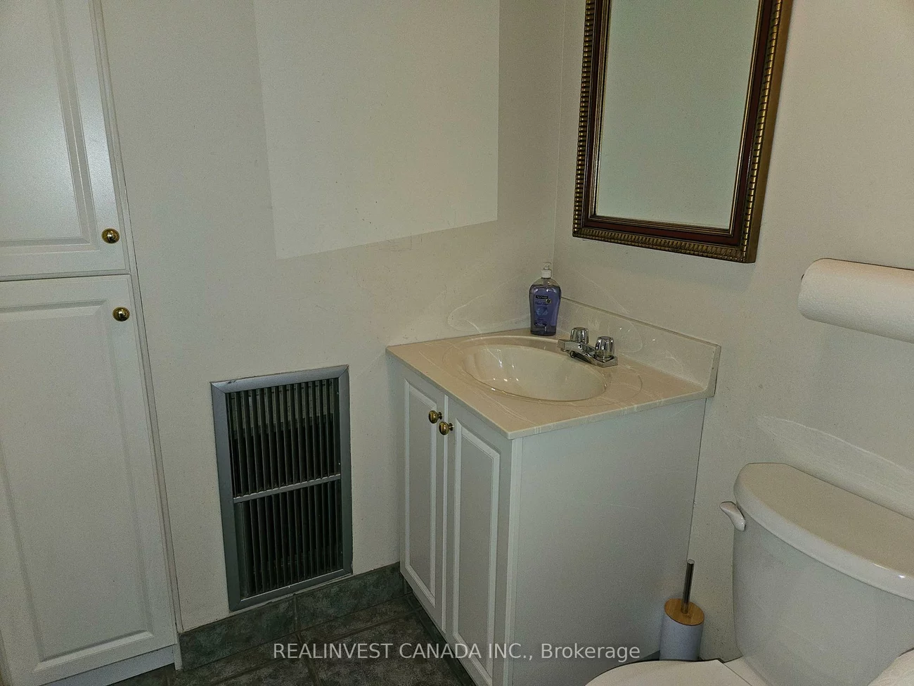 795, Wilson, Downsview-Roding-CFB, Toronto