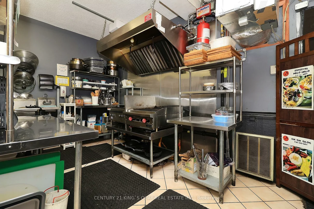 748, Wilson, Downsview-Roding-CFB, Toronto