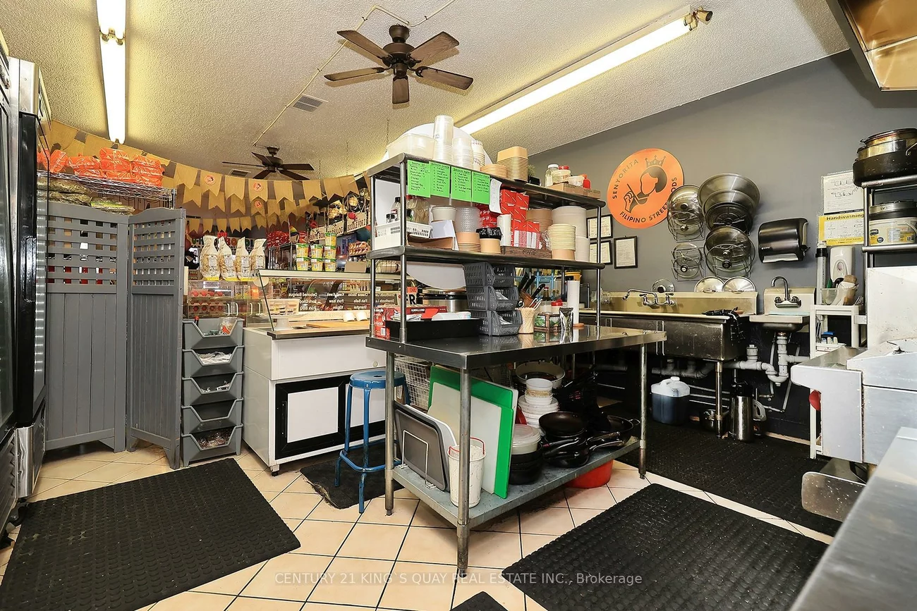 748, Wilson, Downsview-Roding-CFB, Toronto
