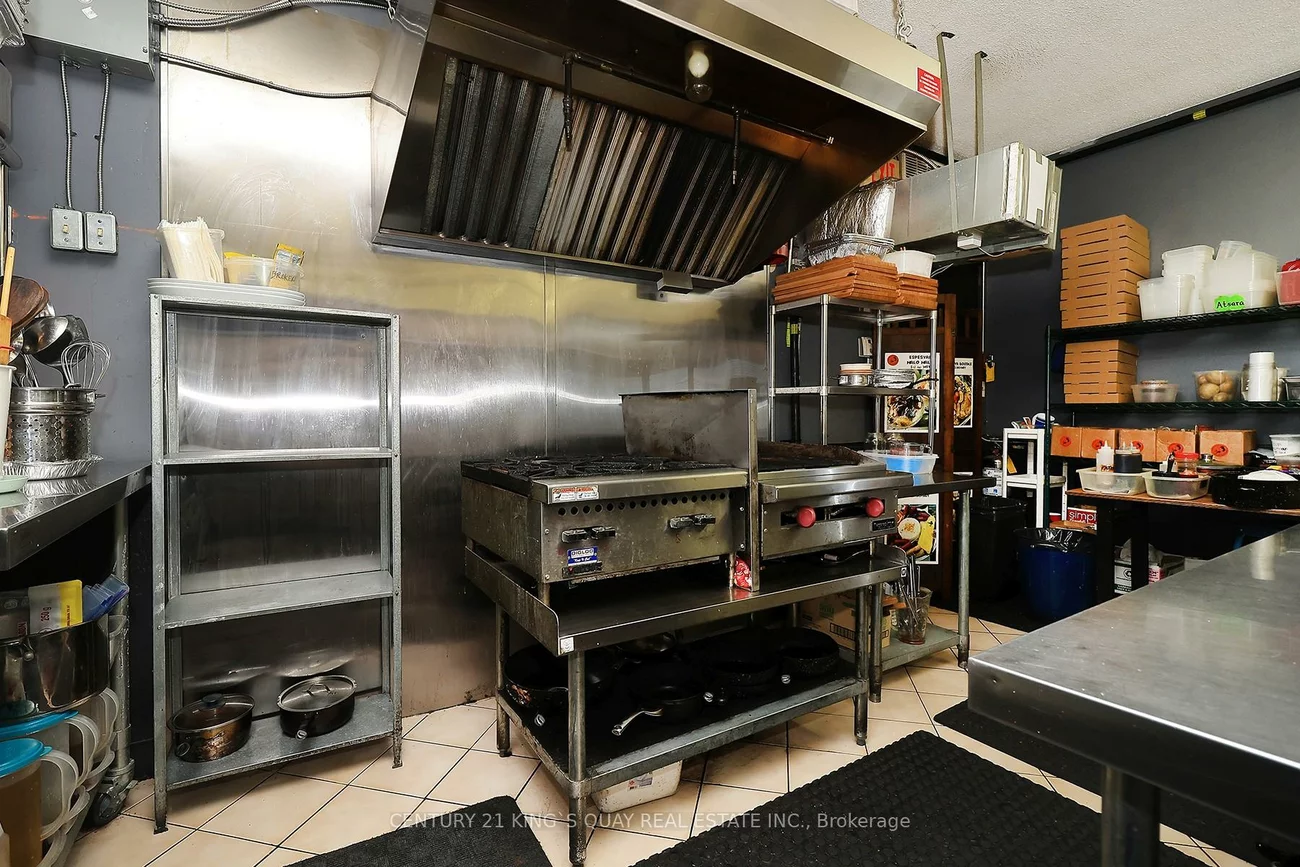 748, Wilson, Downsview-Roding-CFB, Toronto
