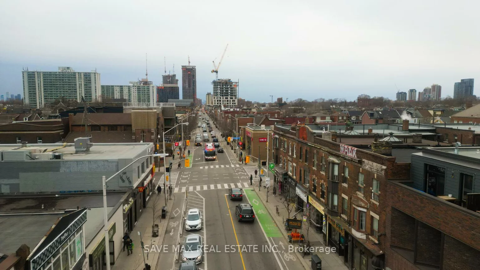 886, Bloor, Dovercourt-Wallace Emerson-Junction, Toronto