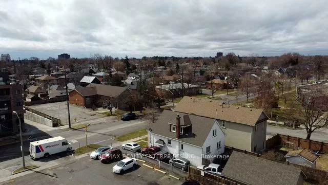 448, Browns, Alderwood, Toronto