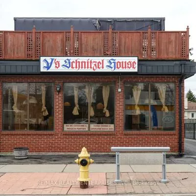 448, Browns, Alderwood, Toronto
