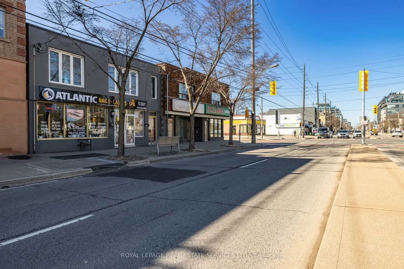 727, The Queensway, Stonegate-Queensway, Toronto