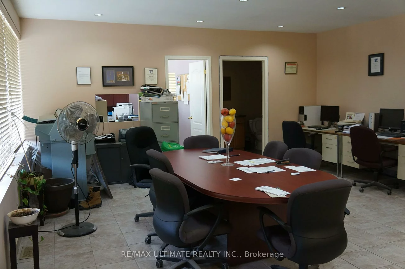 40, Rivalda, Humbermede, Toronto