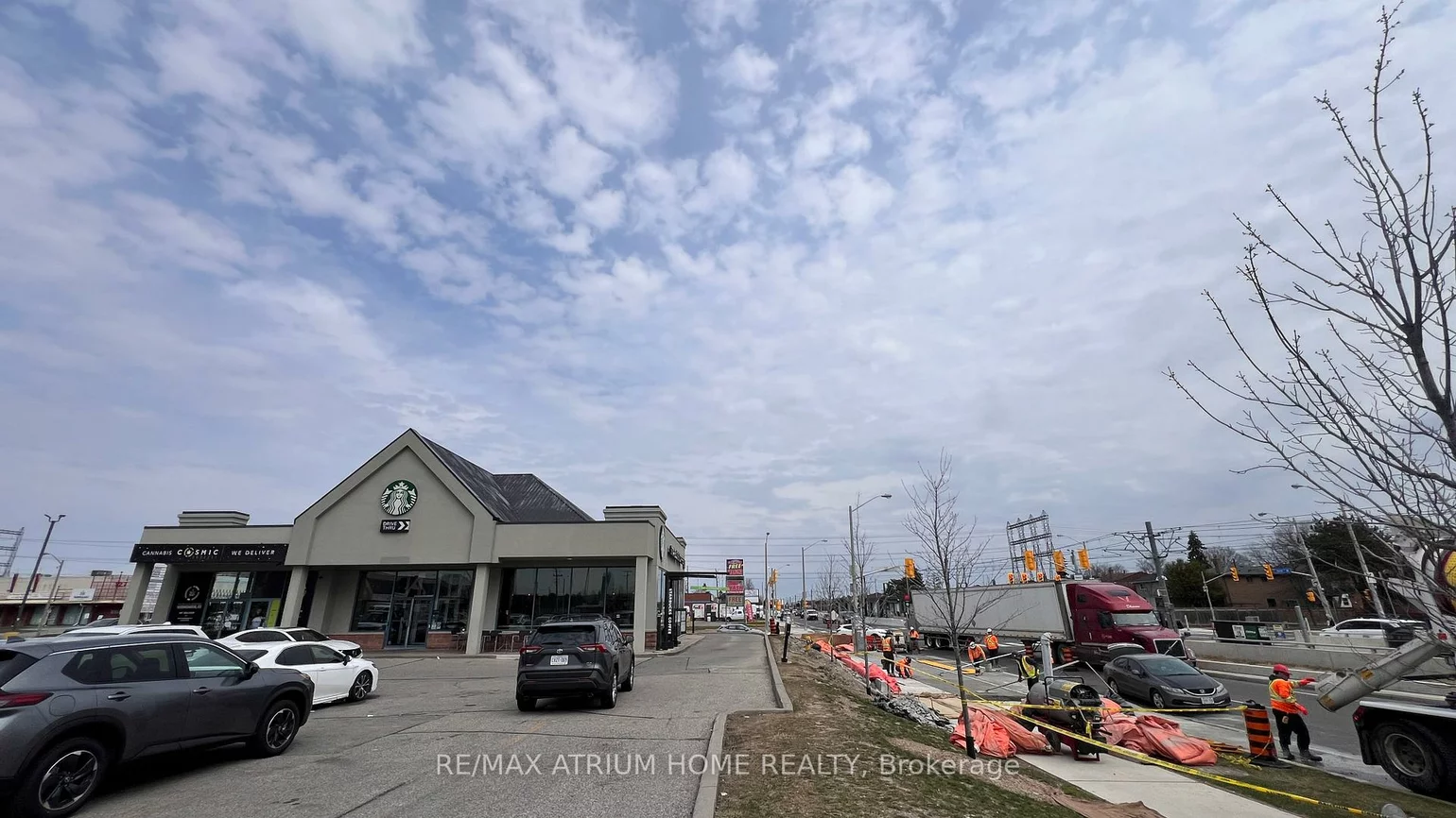 6620, Finch, West Humber-Clairville, Toronto