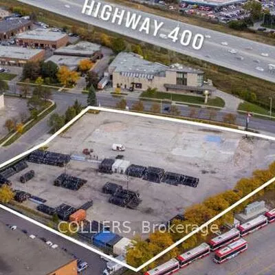 720, Arrow, Humbermede, Toronto