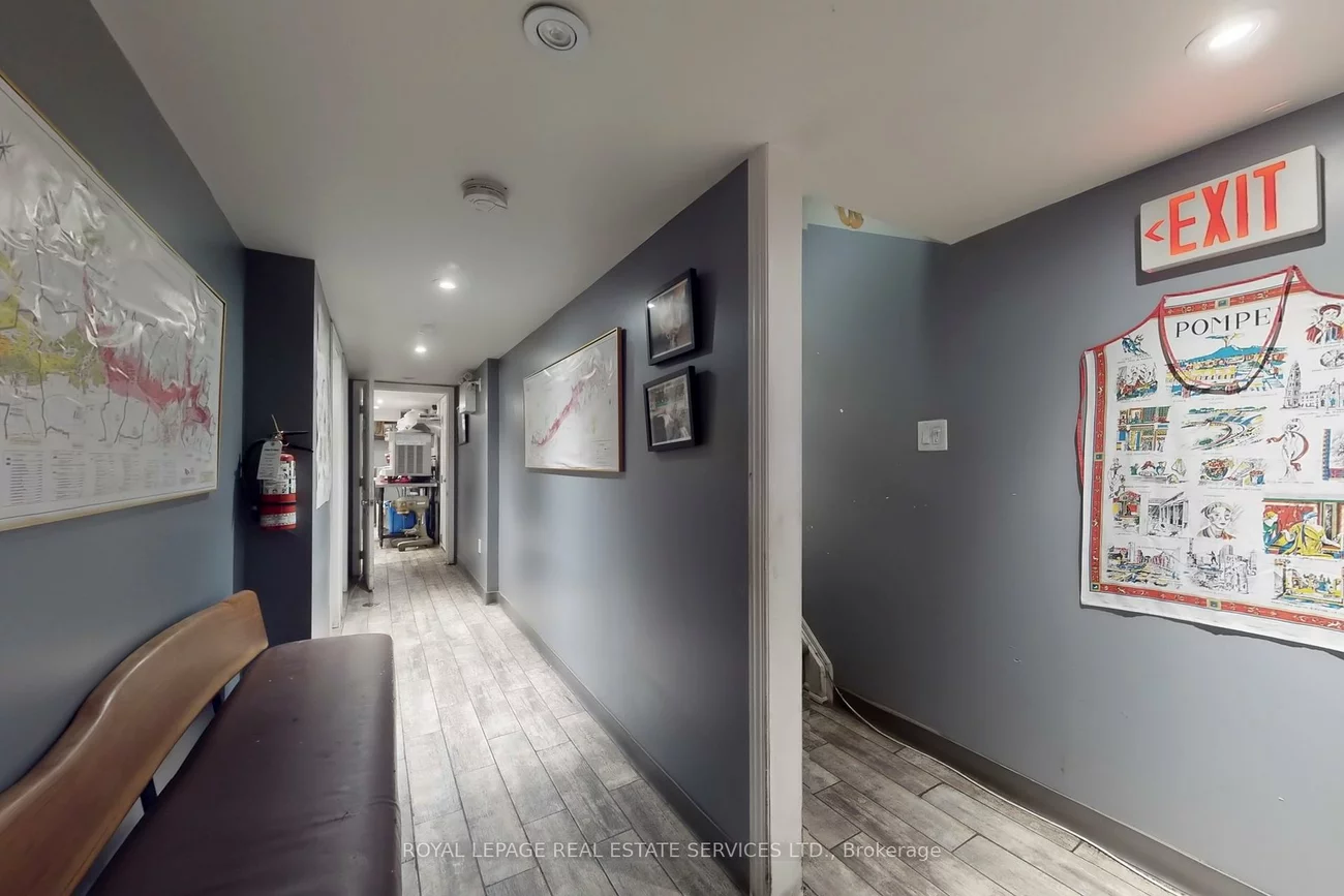 1595, Dupont, Dovercourt-Wallace Emerson-Junction, Toronto