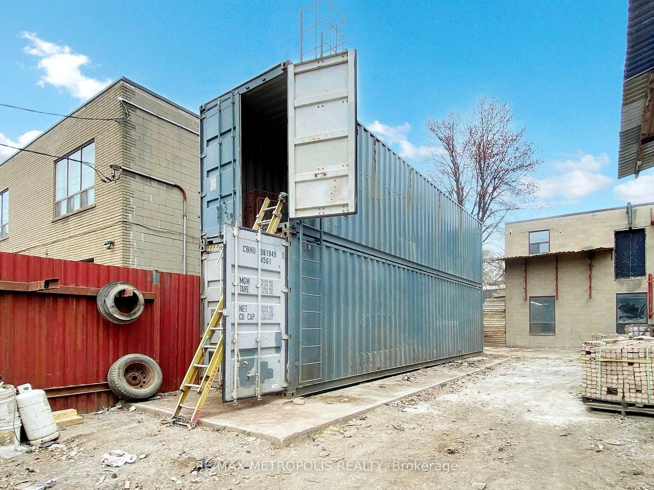 48, Hyde, Keelesdale-Eglinton West, Toronto