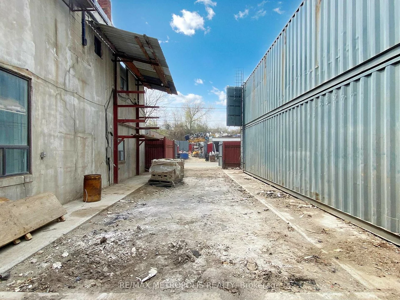 48, Hyde, Keelesdale-Eglinton West, Toronto