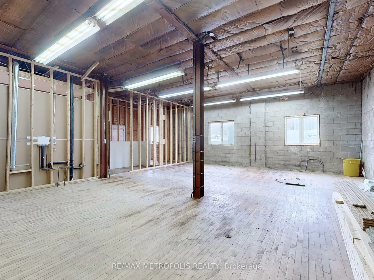 48, Hyde, Keelesdale-Eglinton West, Toronto