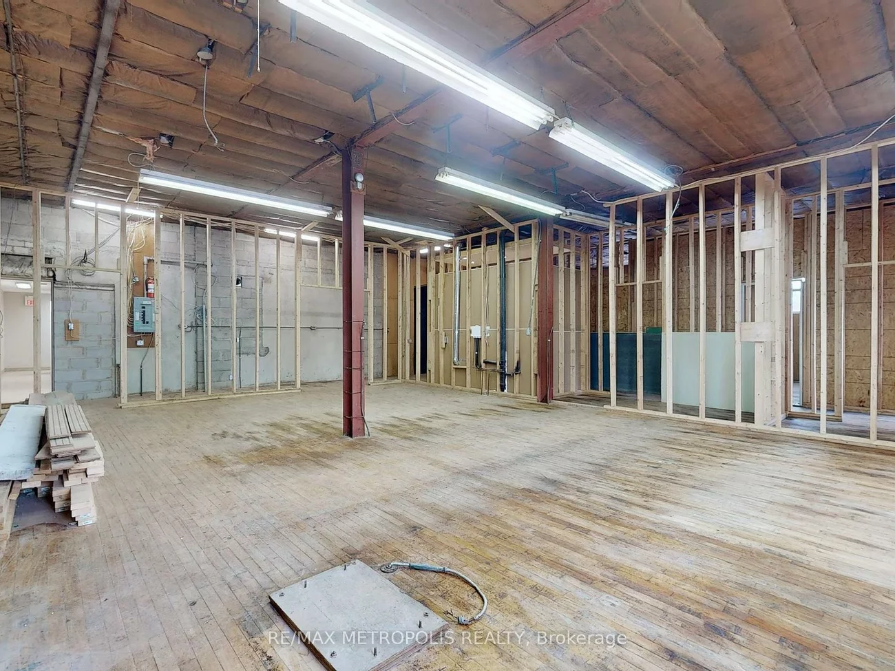 48, Hyde, Keelesdale-Eglinton West, Toronto