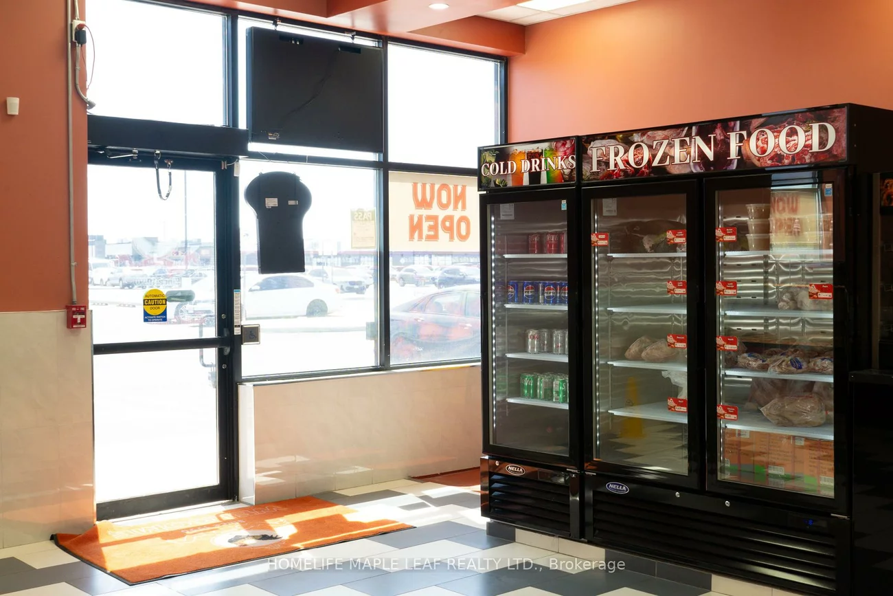 21, Rexdale, Etobicoke West Mall, Toronto