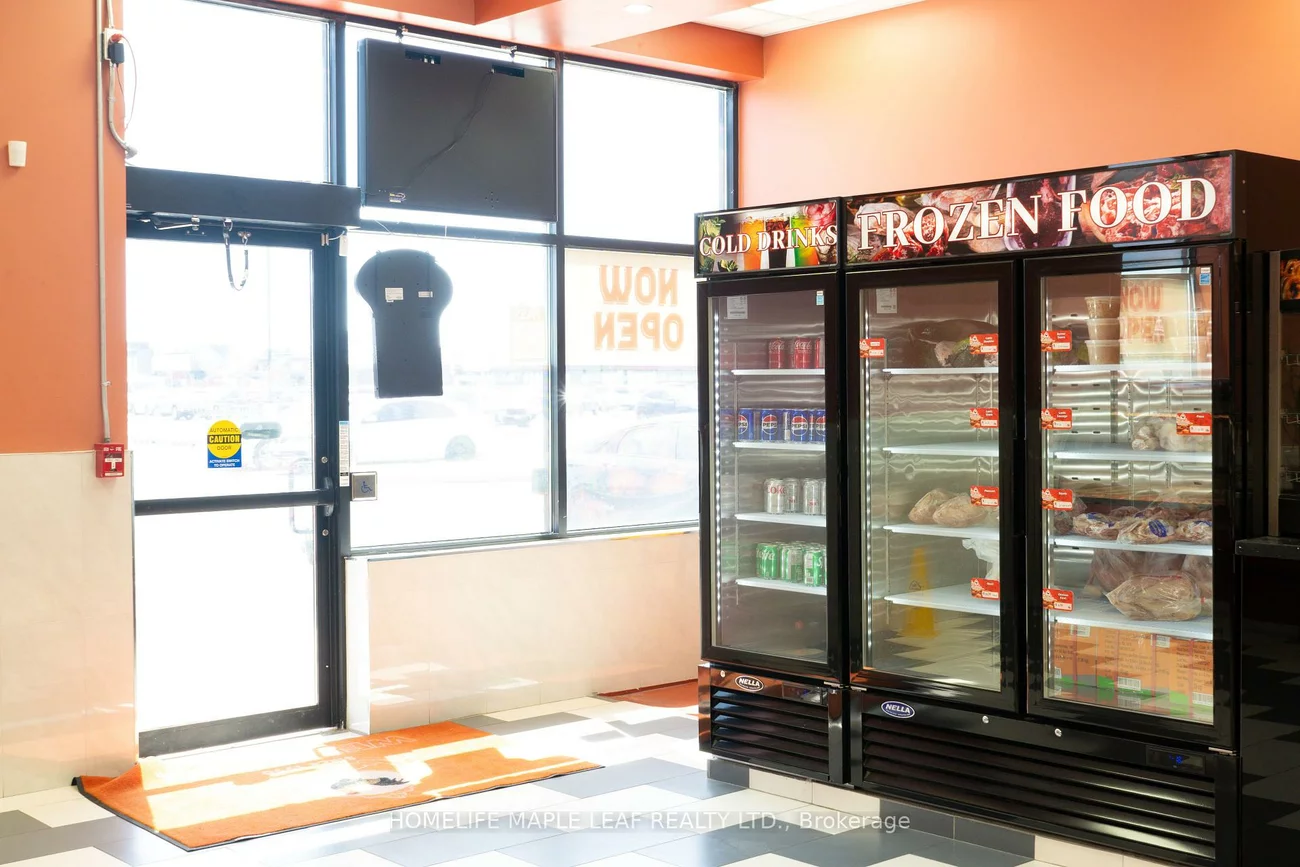 21, Rexdale, Etobicoke West Mall, Toronto
