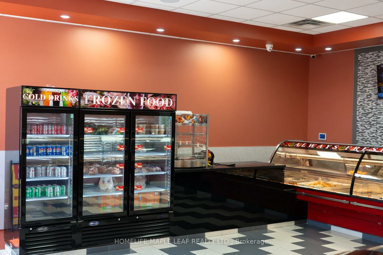 21, Rexdale, Etobicoke West Mall, Toronto