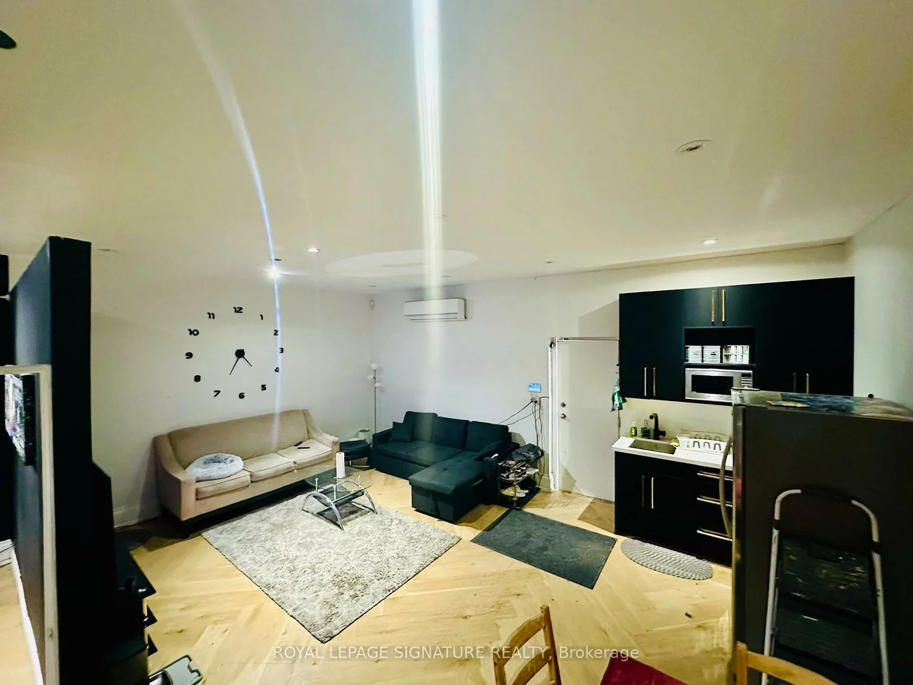 2487, Dufferin, Briar Hill-Belgravia, Toronto