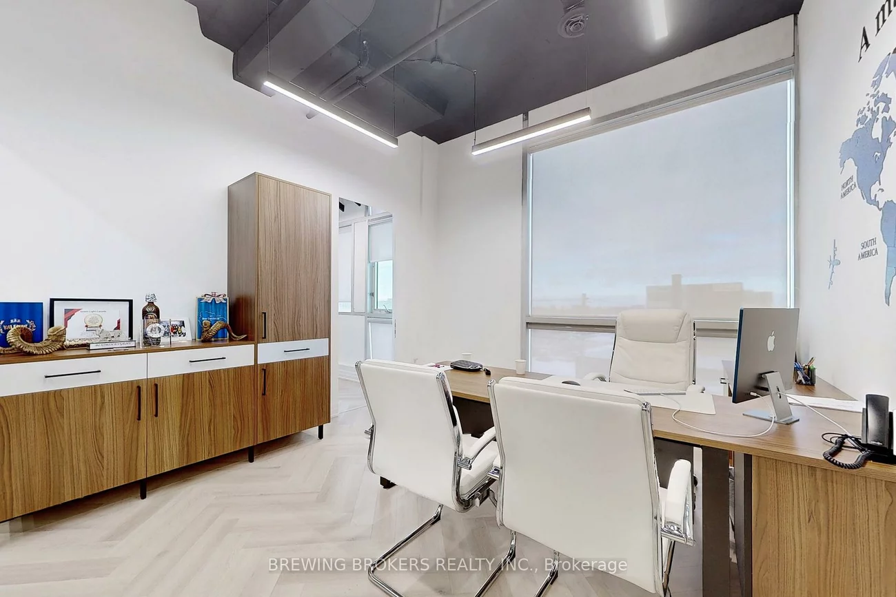 1275, Finch, York University Heights, Toronto
