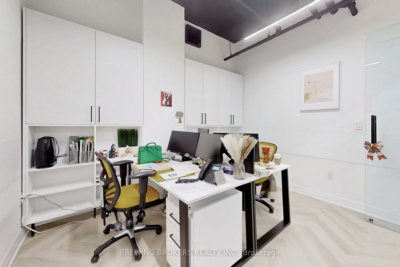 1275, Finch, York University Heights, Toronto