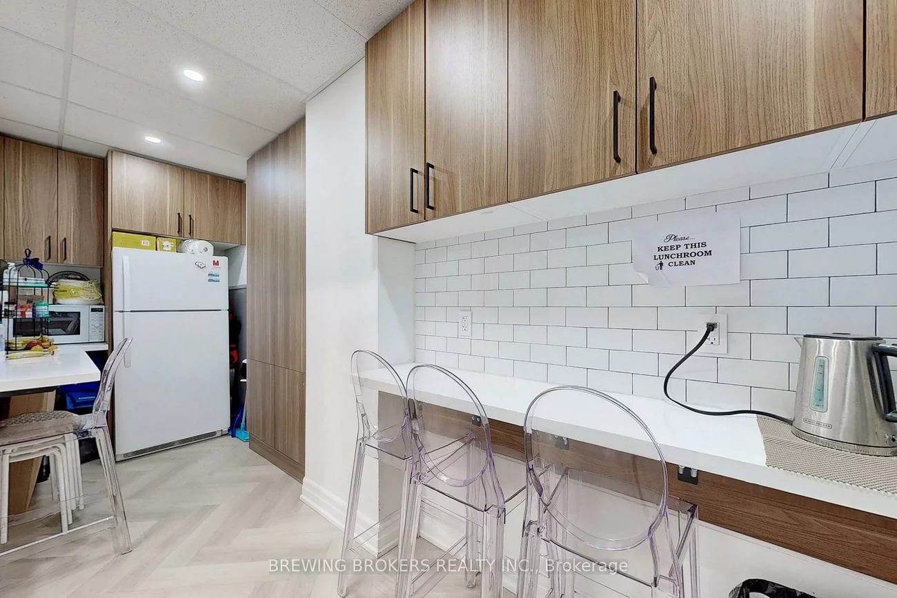 1275, Finch, York University Heights, Toronto