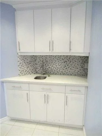 3129, Dufferin, Yorkdale-Glen Park, Toronto