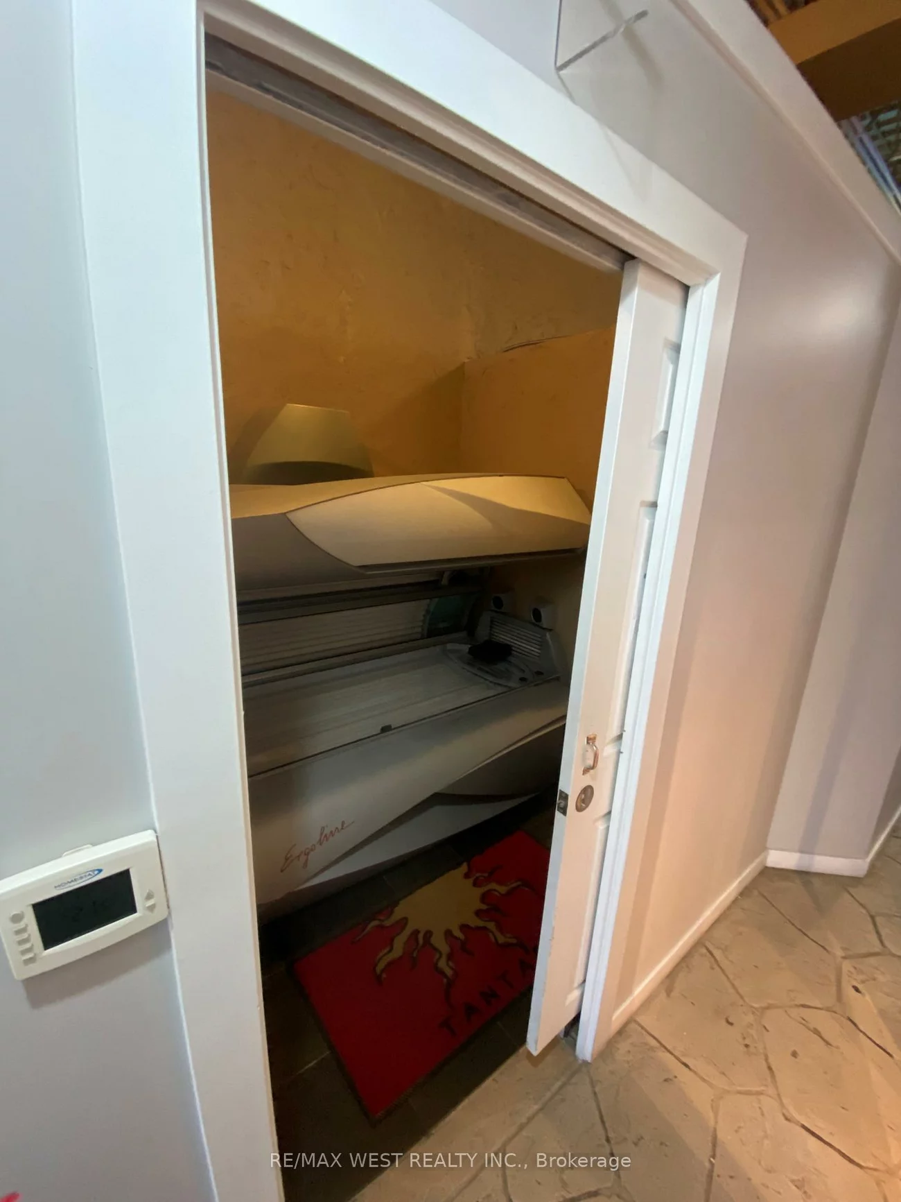 3129, Dufferin, Yorkdale-Glen Park, Toronto