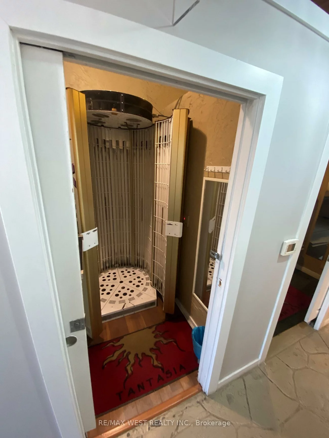 3129, Dufferin, Yorkdale-Glen Park, Toronto