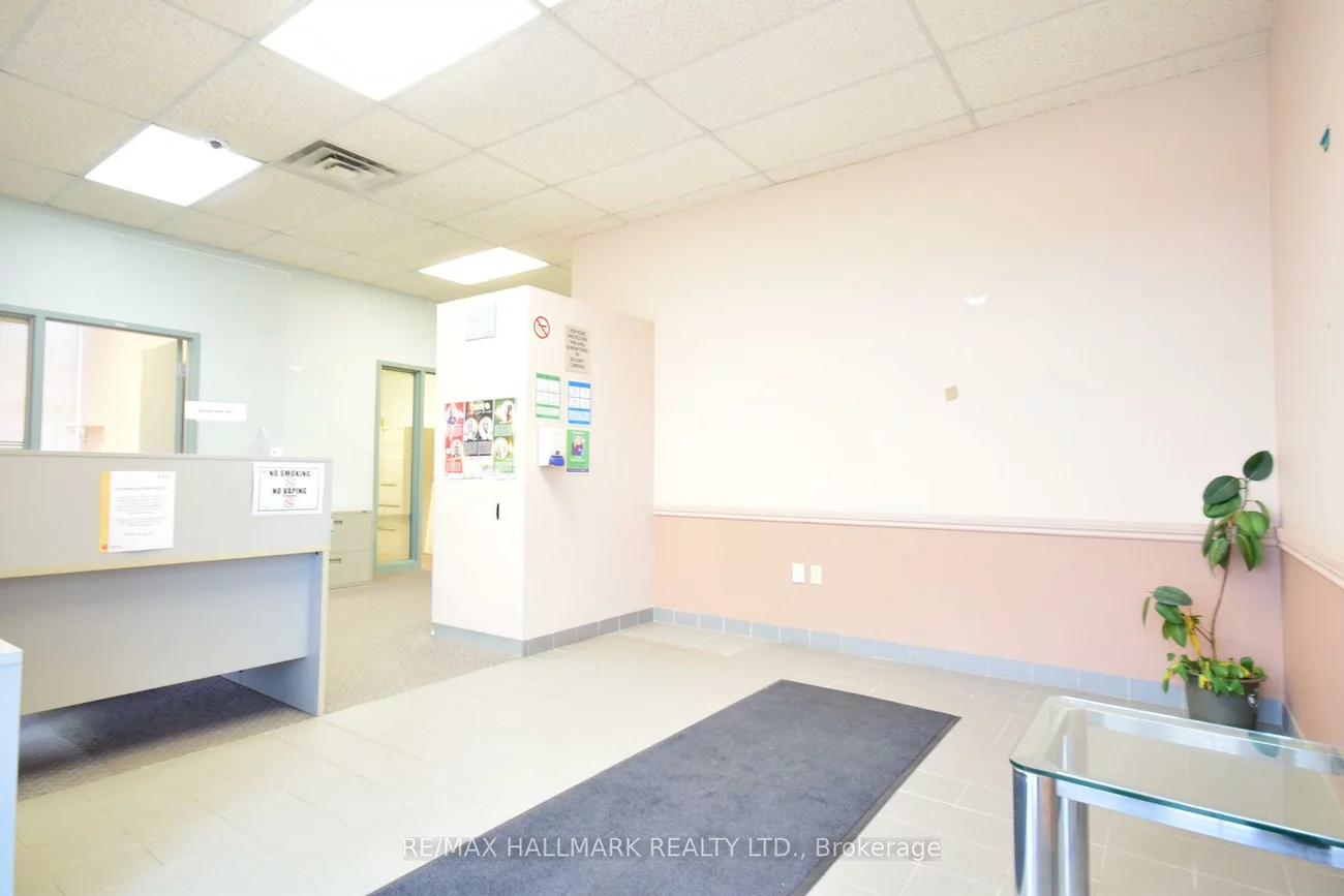 41, Chauncey, Islington-City Centre West, Toronto