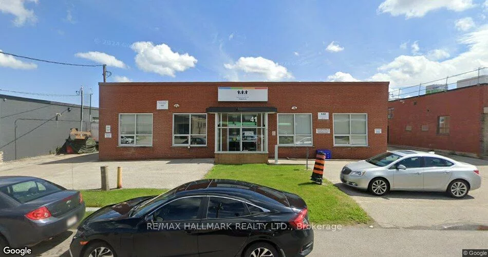 41, Chauncey, Islington-City Centre West, Toronto
