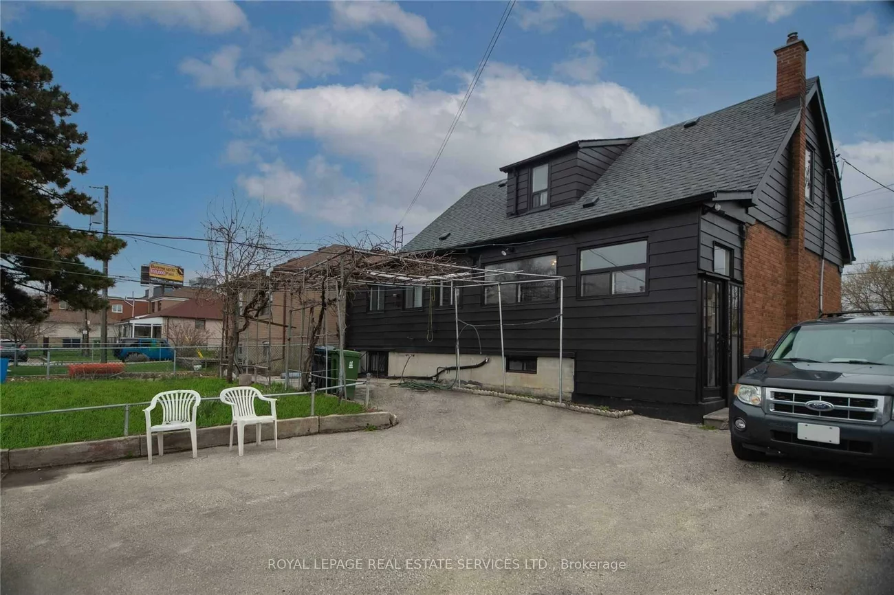 1010, Caledonia, Yorkdale-Glen Park, Toronto