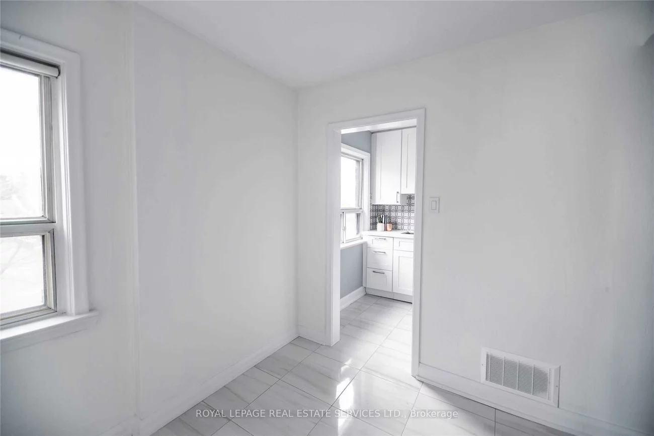1010, Caledonia, Yorkdale-Glen Park, Toronto