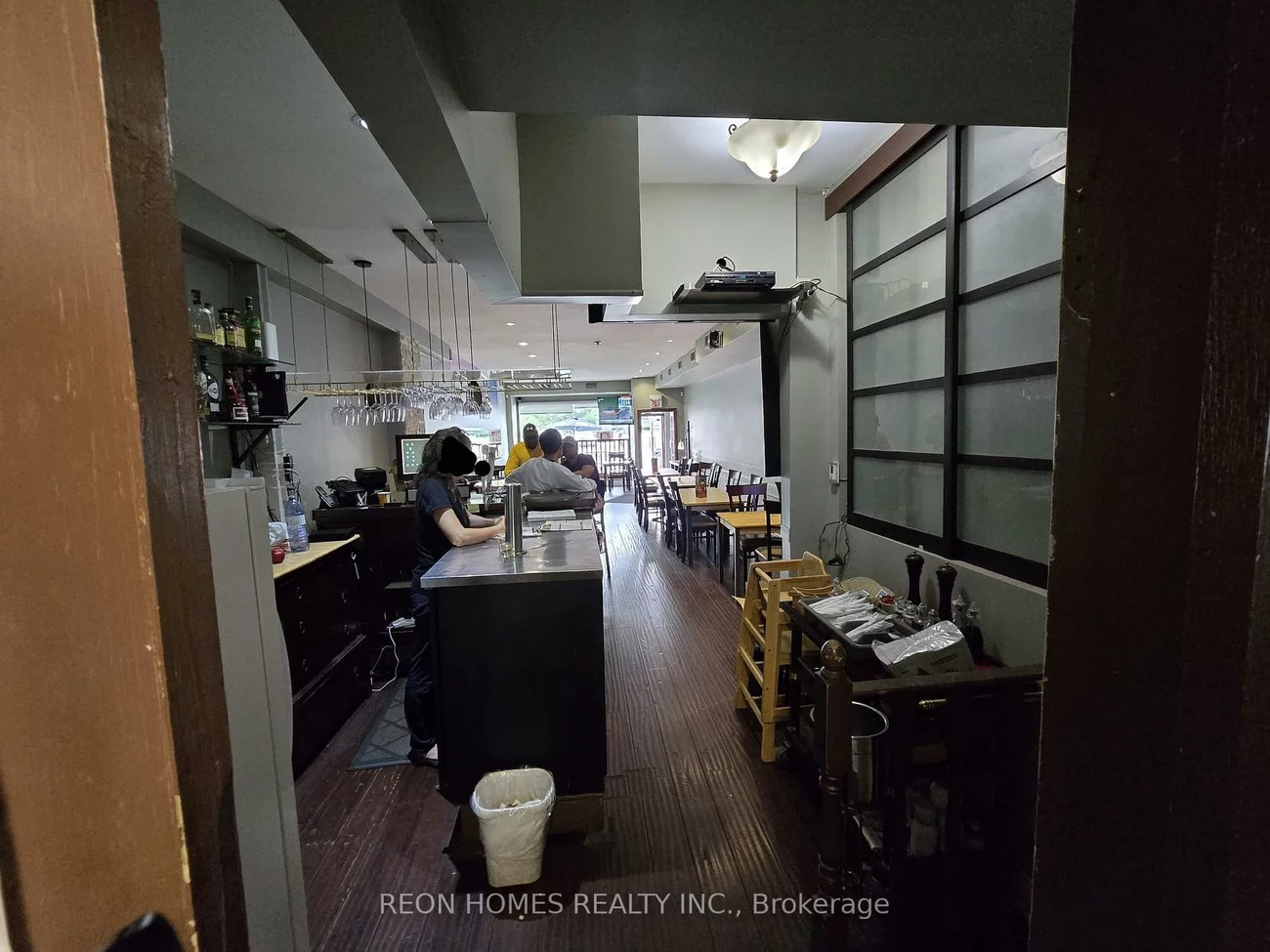 753, The Queensway, Stonegate-Queensway, Toronto