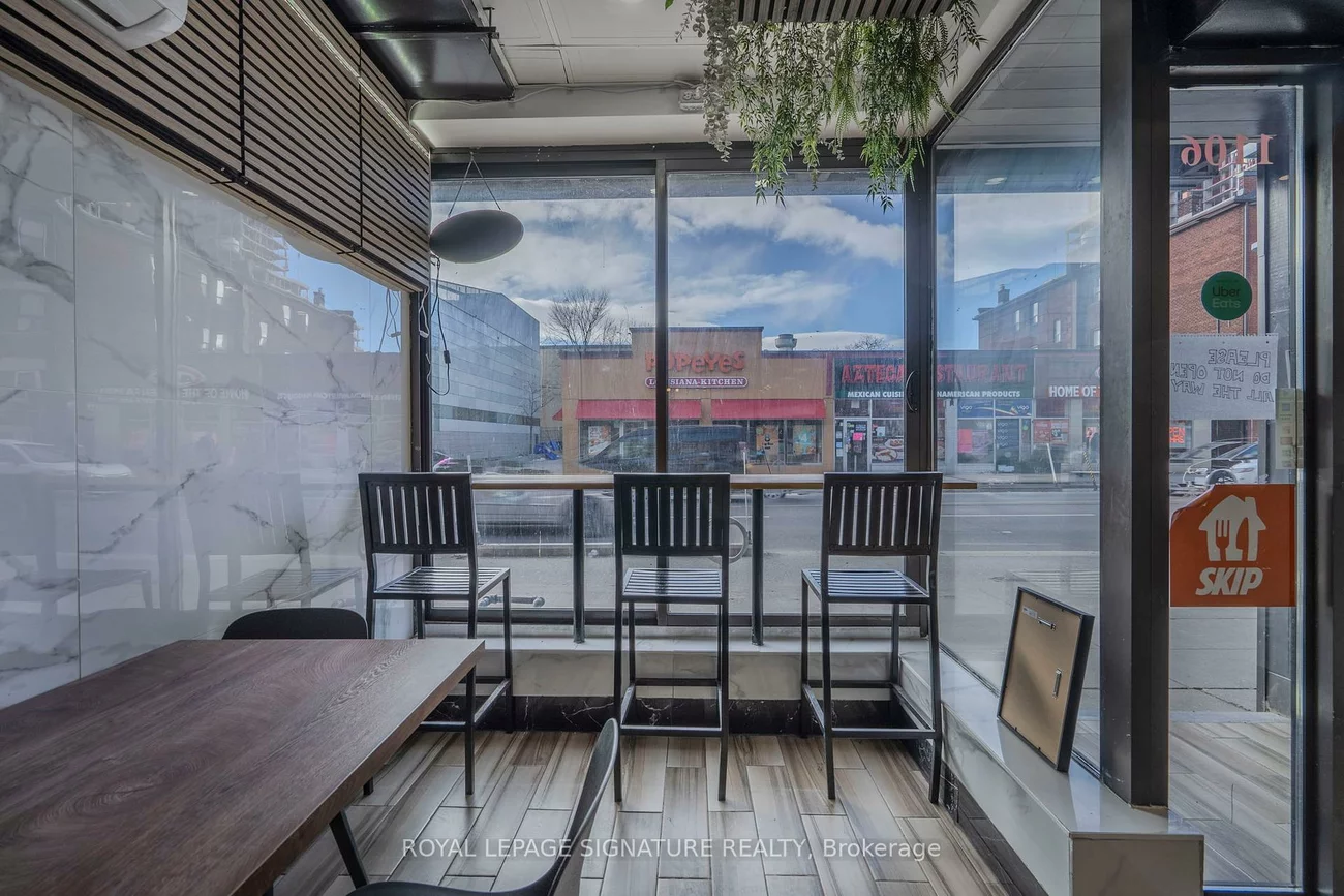 1106, Bloor, Dovercourt-Wallace Emerson-Junction, Toronto