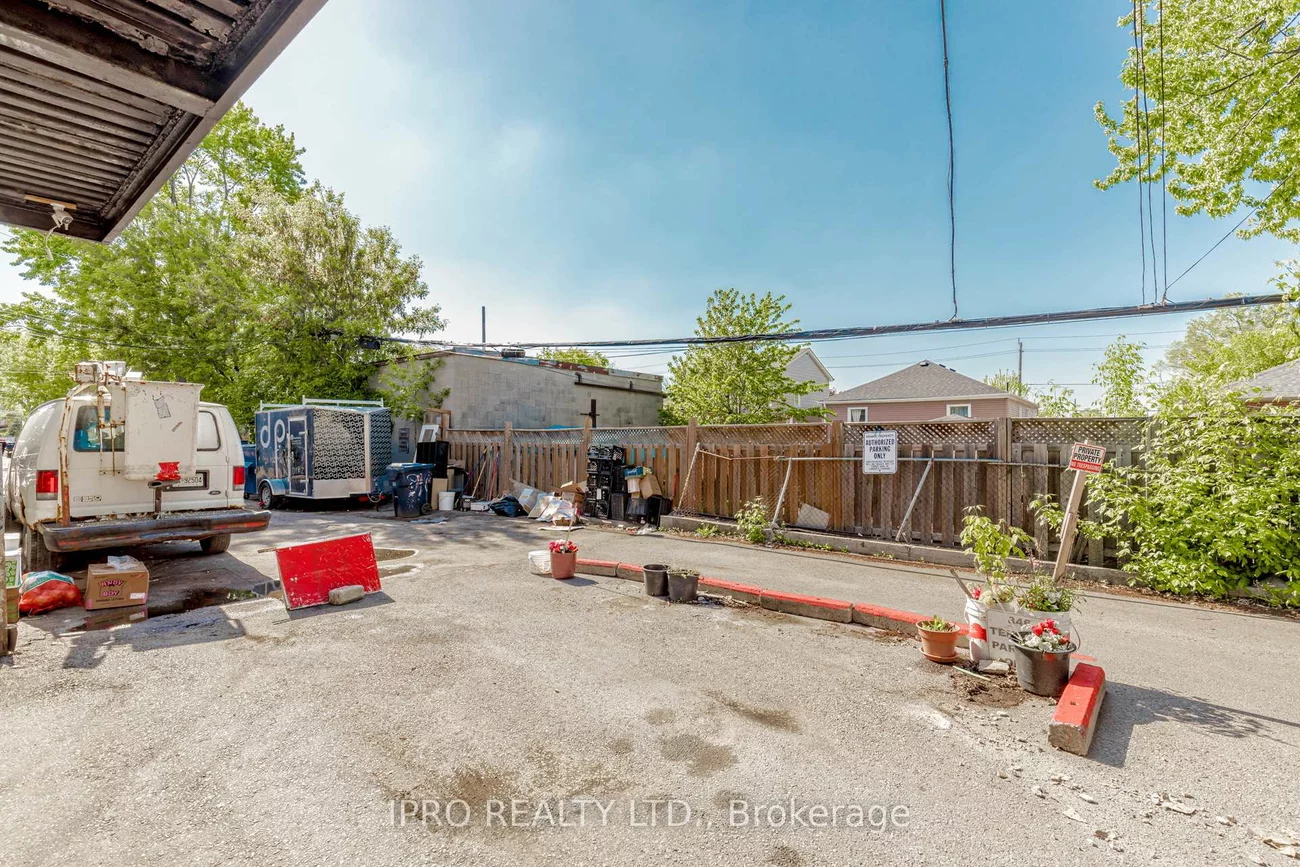 846, Wilson, Downsview-Roding-CFB, Toronto