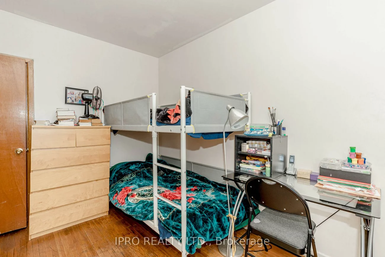 846, Wilson, Downsview-Roding-CFB, Toronto