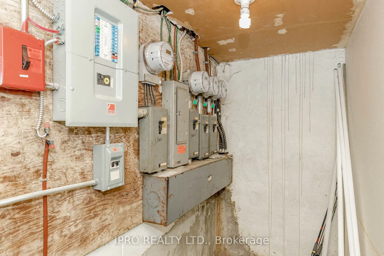 846, Wilson, Downsview-Roding-CFB, Toronto