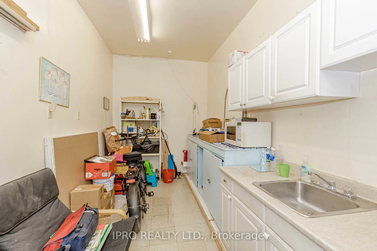 846, Wilson, Downsview-Roding-CFB, Toronto